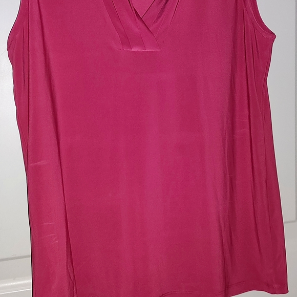 Women's Pink Sleeveless Top - Picture 2 of 5